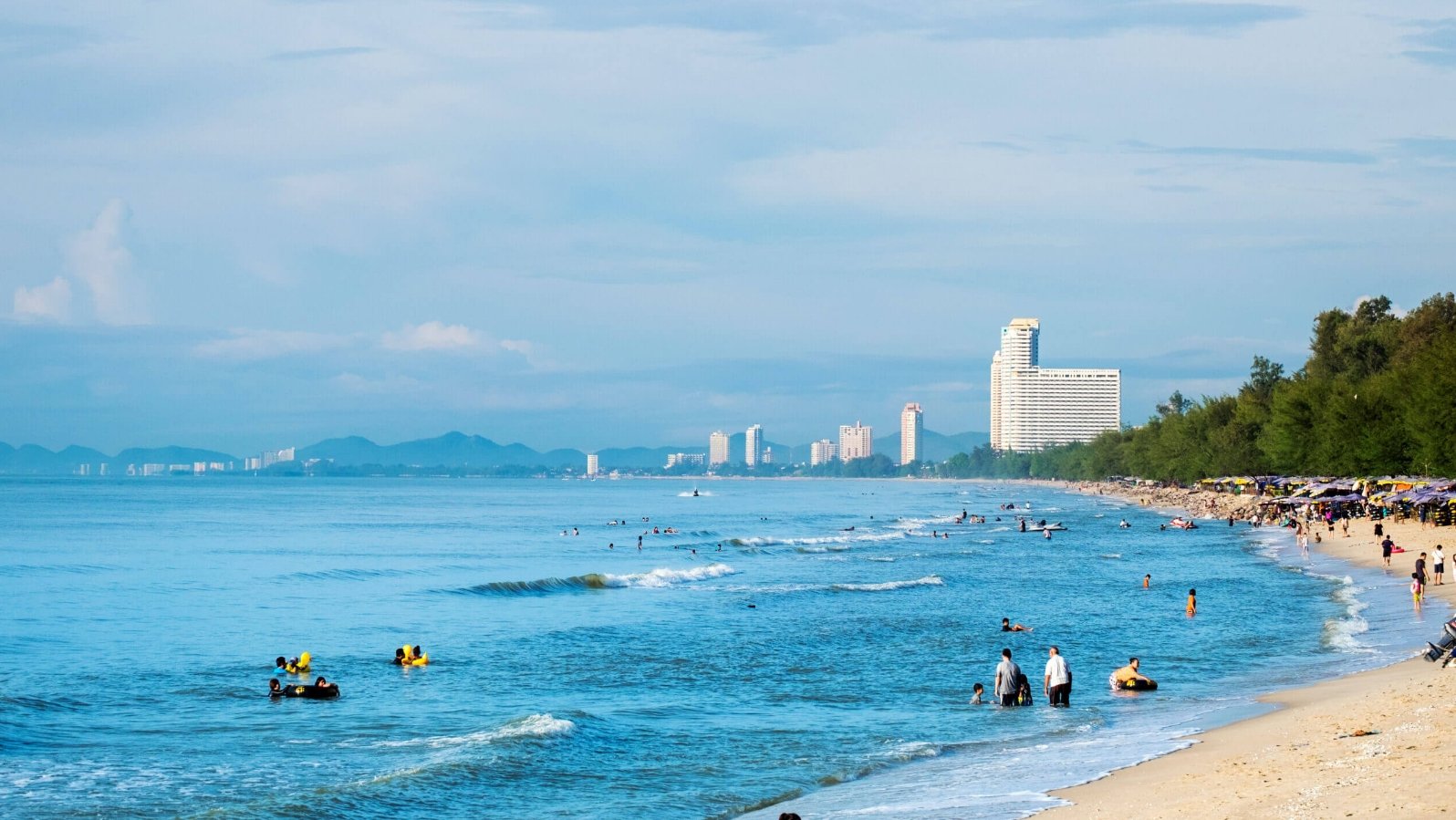 Kitesurfing in Hua Hin: Best Conditions for Water Sports and Relaxed Holidays 